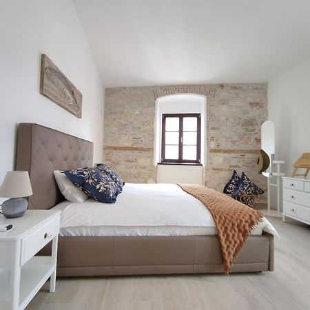 Apartvilla Castropola Exterior photo